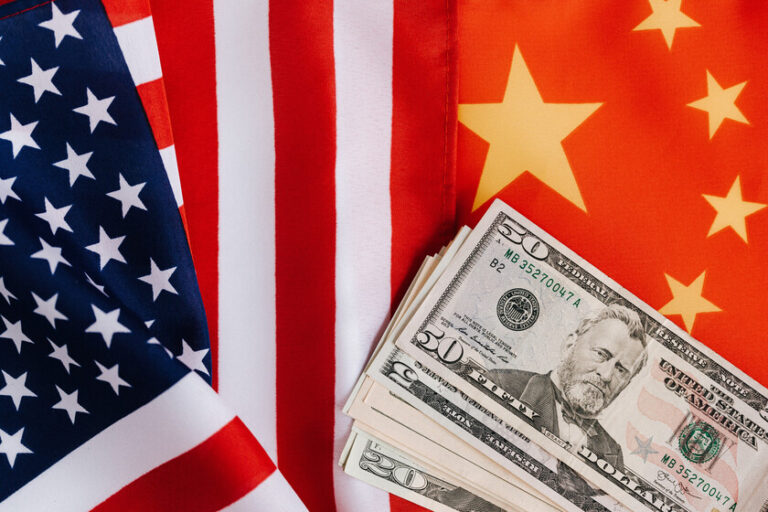 La Chine a adopté pour ne pas gaspiller les États-Unis dans la race de l'IA. À long terme qui vous désavantage
