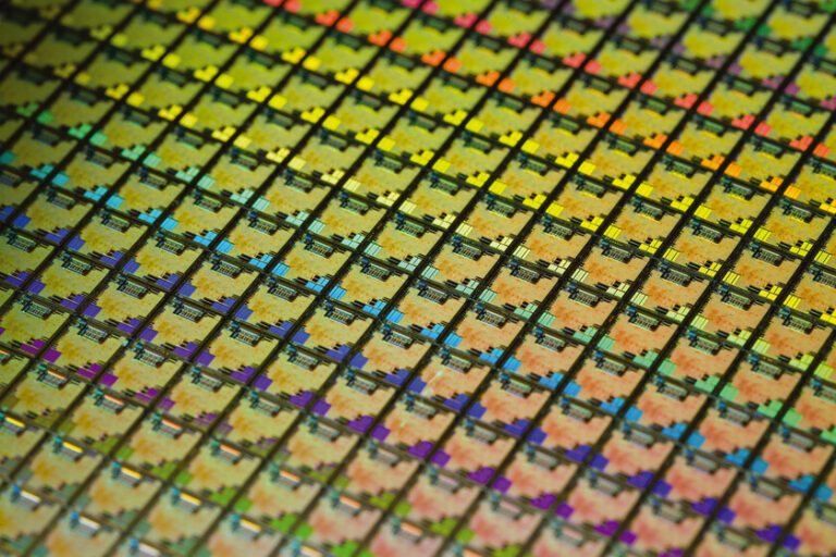 Deepseek a suggéré que les puces Nvidia n'en avaient plus besoin. Nous croyons savoir qui les achète
