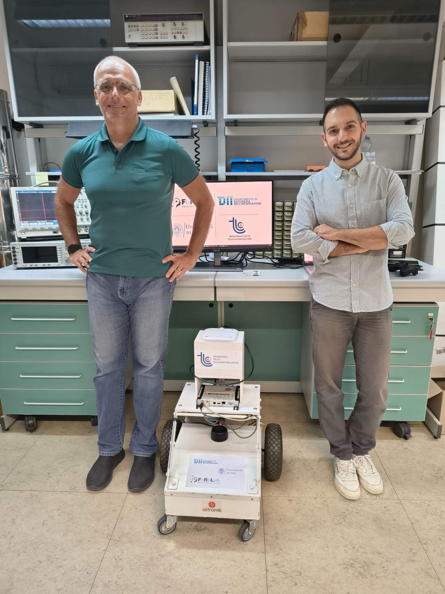 RFID Robot: Aurora et les cas de Decathlon et Carrefour | Entreprise AI4