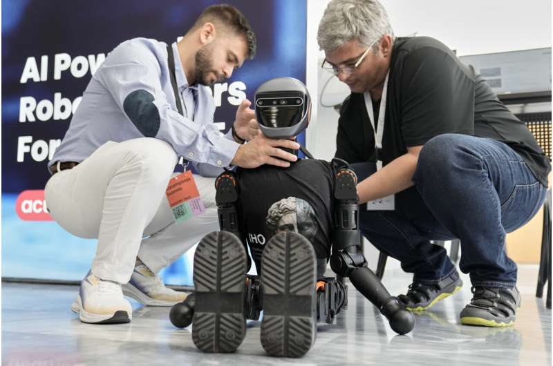 Les robots humanoïdes présentent des compétences dans l'ancienne Olympie. Mais ils sont sur une longue route pour rattraper l'IA