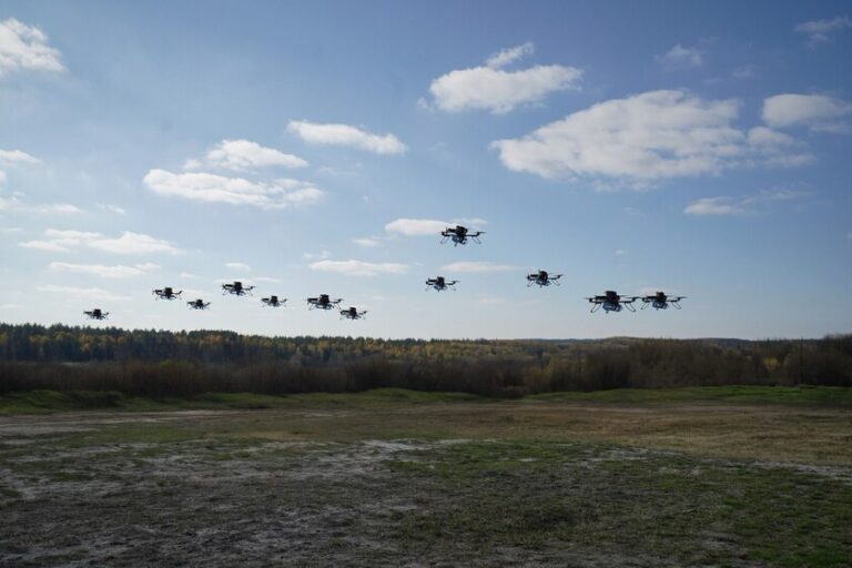 Les drones de combat n'ont pas besoin que les humains se coordonnent et attaquent
