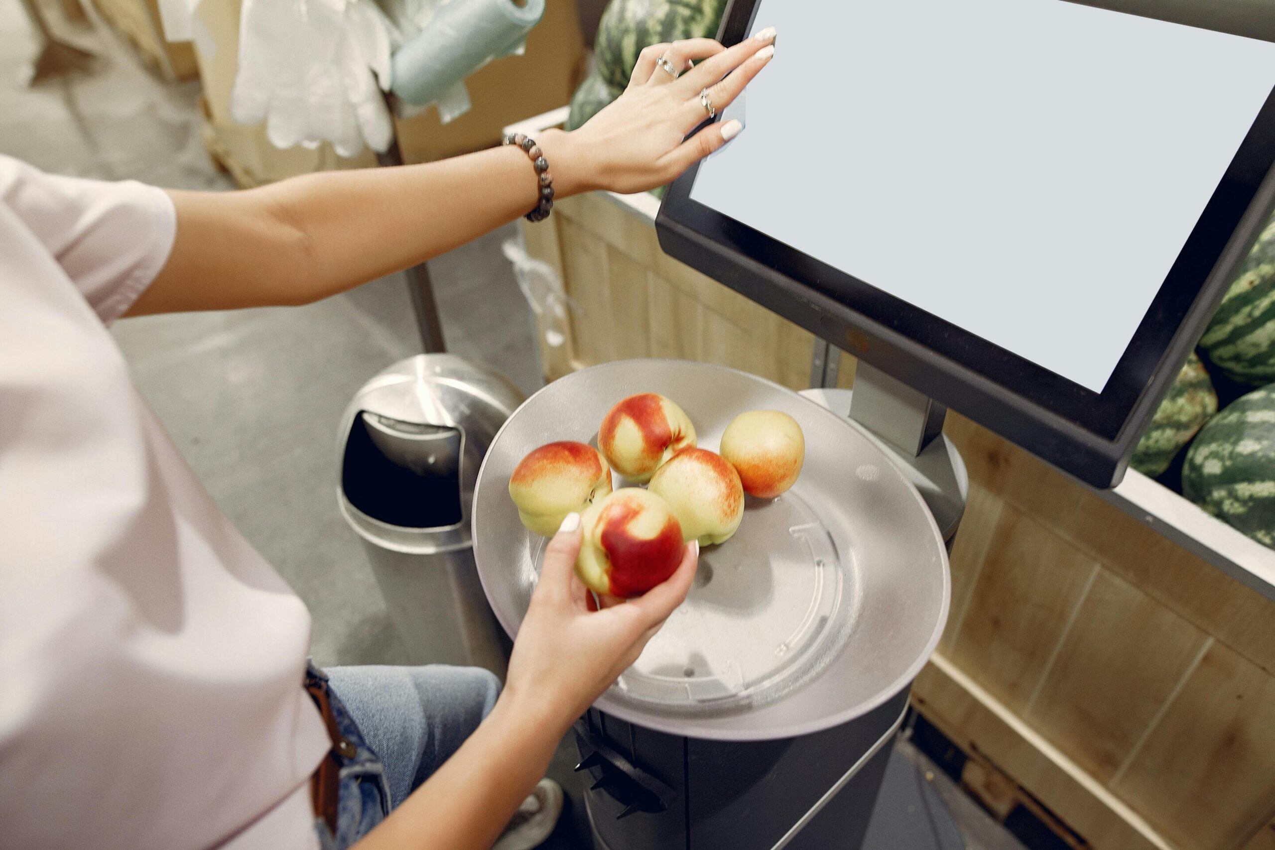 IA ou humains dans le service client? La préférence dépend de la situation, montre une grande étude