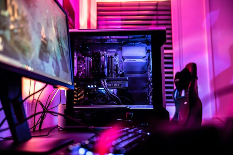 Vous pouvez gagner de l'argent avec votre GPU lorsque vous ne l'utilisez pas. Il suffit que vous le prêtez à ceux qui forment des modèles d'IA
