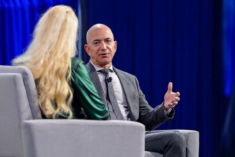 "quelqu'un a inventé la charrue et nous sommes tous devenus riches"
