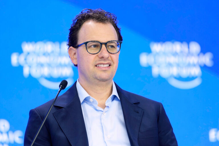 Anthropic met en garde contre une campagne de piratage basée sur l'IA liée à la Chine
