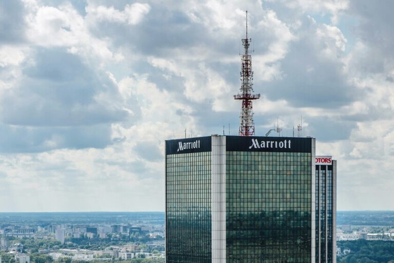 Les chaînes hôtelières renforcent leurs programmes de fidélité pour une raison qui n'a rien à voir avec les hôtels : l'IA
