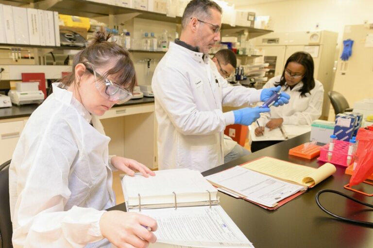 Il y a un mot qui s’est multiplié de manière exagérée dans les articles scientifiques pour une raison : ChatGPT l’aime bien
