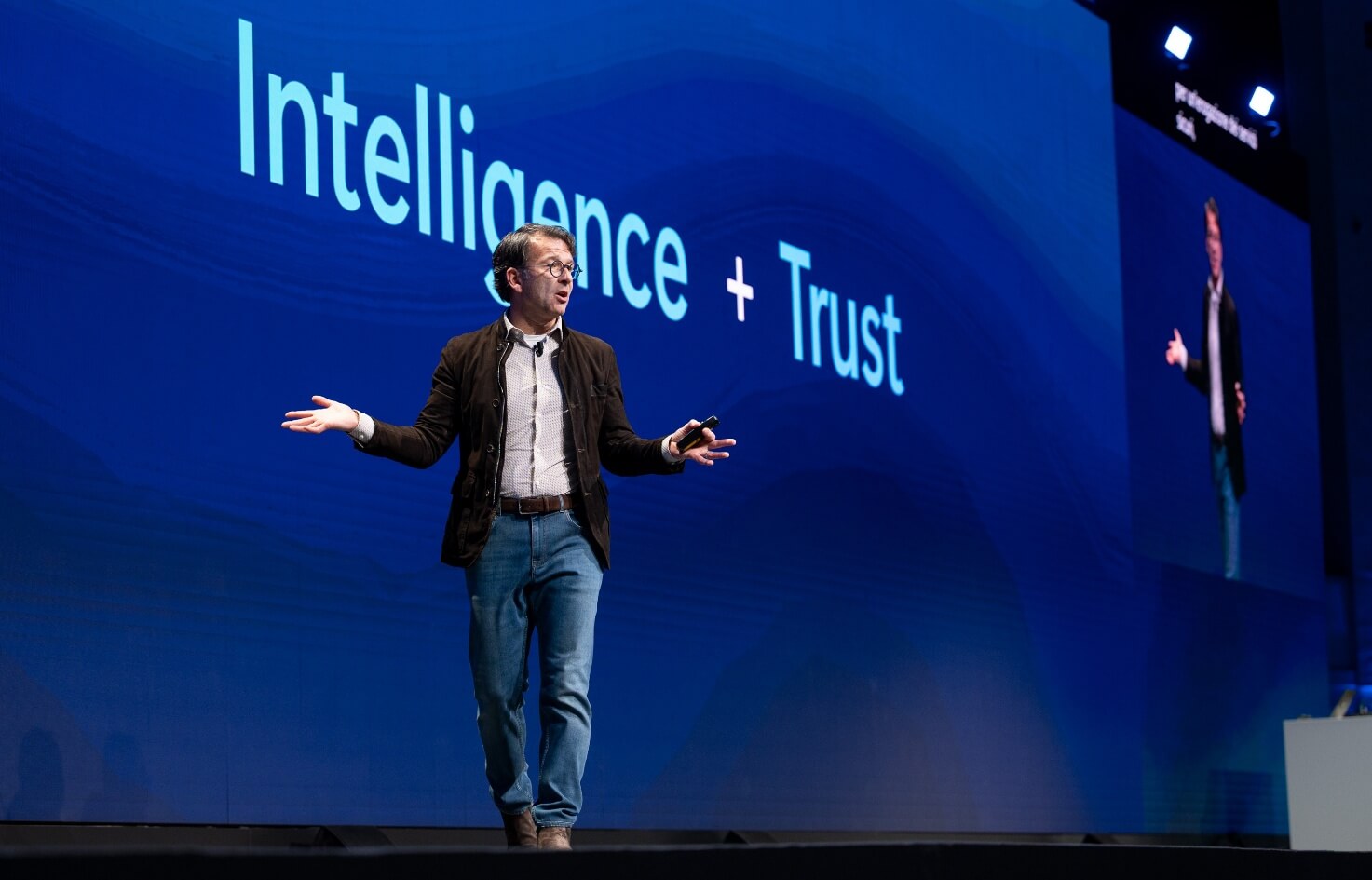   Judson Althoff IA Microsoft