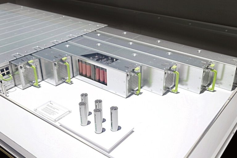 Non contente de l’explosion de la demande et des prix de la RAM, l’IA cible déjà une autre victime : les batteries
