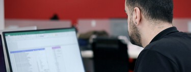 Nous pensions que l’IA allait mettre prématurément à la retraite toute une génération de travailleurs. C'est le contraire qui se produit