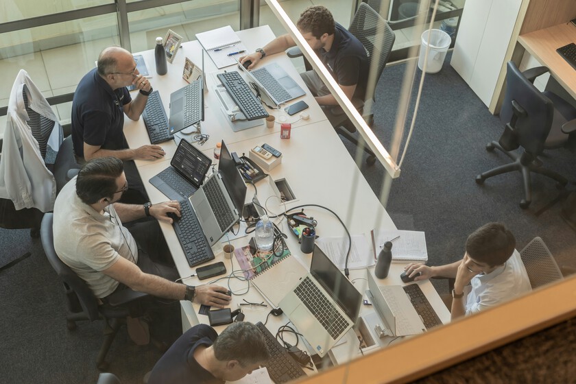 AI a promis de réduire les heures de travail des employés. Pour le moment, il a déjà réalisé trois heures gratuites par semaine