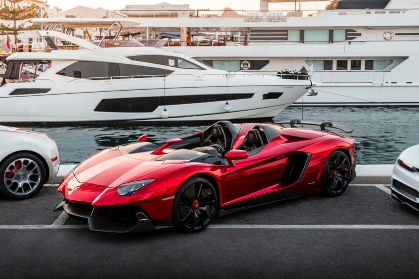 La Silicon Valley a créé une nouvelle élite de l'IA : ses millions de personnes ont fait monter en flèche les ventes de jets privés, de yachts et de Lamborghini