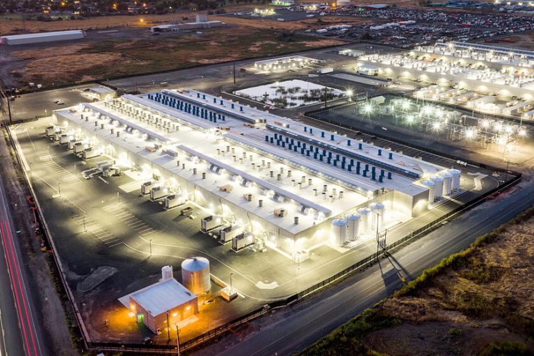 Les centres de données veulent s'implanter en Espagne. Le gouvernement a une condition : qu'ils apportent leur propre énergie
