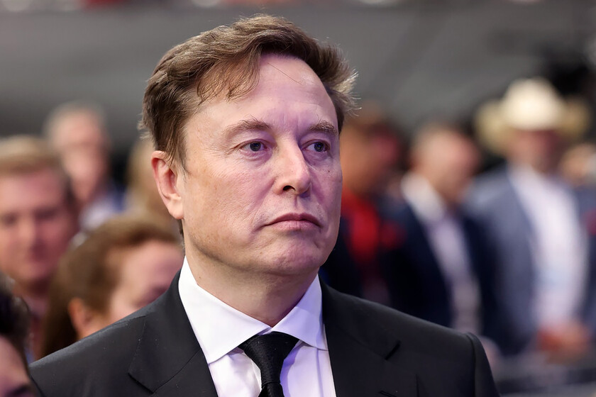 Elon Musk pouvait vivre où il voulait, mais il a choisi une caravane à côté d'un immense complexe de centres de données tentaculaire