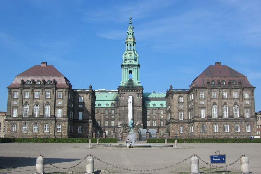 Le Danemark a un plan contre les deepfakes : protéger la voix et le visage de ses citoyens contre l’IA